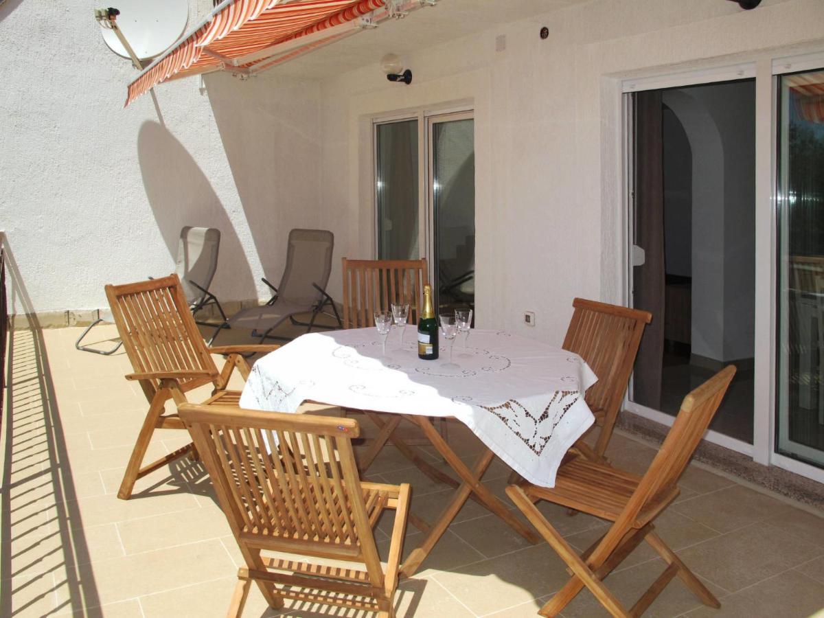 Apartment Luka - Nov103 By Interhome Novi Vinodolski Ngoại thất bức ảnh